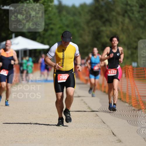 07.09.2025 - 19. Norderstedt Triathlon Michael Strokosch http://msf.ph/oto/8803506 07.09.2025 12:05:09 Laufen 795, 833, 1333 meine-sportfotos.de