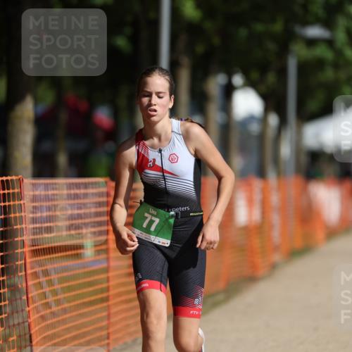 07.09.2025 - 19. Norderstedt Triathlon Michael Strokosch http://msf.ph/oto/8803523 07.09.2025 11:02:03 Laufen 77 meine-sportfotos.de