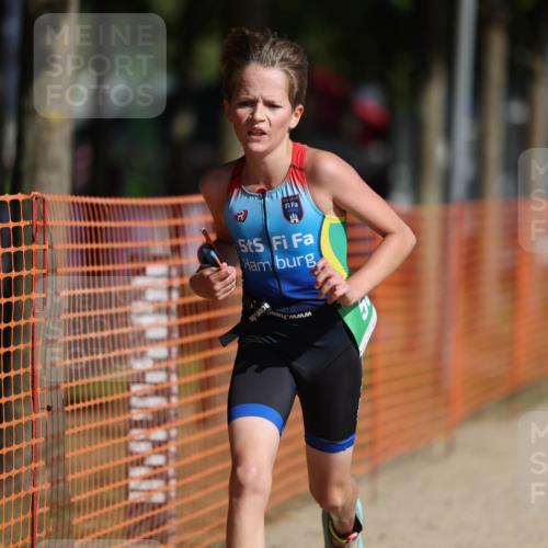 07.09.2025 - 19. Norderstedt Triathlon Michael Strokosch http://msf.ph/oto/8803649 07.09.2025 11:02:46 Laufen 56, 66 meine-sportfotos.de
