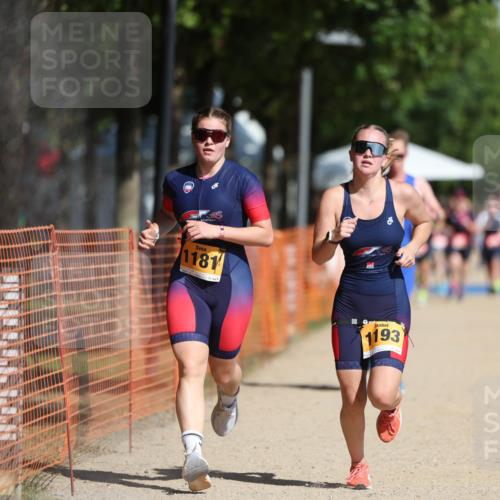 07.09.2025 - 19. Norderstedt Triathlon Michael Strokosch http://msf.ph/oto/8803827 07.09.2025 12:05:31 Laufen 155, 1181, 1193, 1228 meine-sportfotos.de