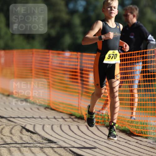07.09.2025 - 19. Norderstedt Triathlon Michael Strokosch http://msf.ph/oto/8803870 07.09.2025 09:43:23 Laufen 556, 570, 609 meine-sportfotos.de