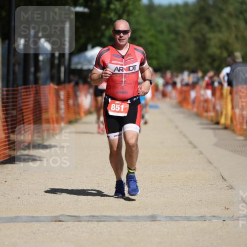 07.09.2025 - 19. Norderstedt Triathlon Michael Strokosch http://msf.ph/oto/8803919 07.09.2025 12:35:33 Laufen 151, 851 meine-sportfotos.de