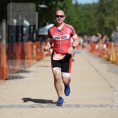 07.09.2025 - 19. Norderstedt Triathlon Michael Strokosch http://msf.ph/oto/8803938 07.09.2025 12:35:34 Laufen 140, 151, 851, 1220 meine-sportfotos.de