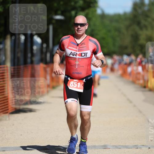 07.09.2025 - 19. Norderstedt Triathlon Michael Strokosch http://msf.ph/oto/8803952 07.09.2025 12:35:34 Laufen 140, 151, 851, 1220 meine-sportfotos.de