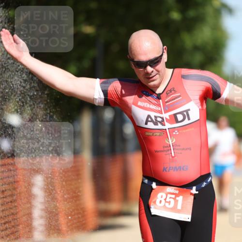 07.09.2025 - 19. Norderstedt Triathlon Michael Strokosch http://msf.ph/oto/8803981 07.09.2025 12:35:36 Laufen 140, 151, 697, 851, 1220 meine-sportfotos.de