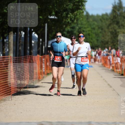 07.09.2025 - 19. Norderstedt Triathlon Michael Strokosch http://msf.ph/oto/8803997 07.09.2025 12:35:38 Laufen 140, 697, 737, 851, 1220 meine-sportfotos.de