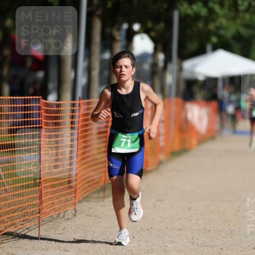 07.09.2025 - 19. Norderstedt Triathlon Michael Strokosch http://msf.ph/oto/8804044 07.09.2025 11:03:48 Laufen 71 meine-sportfotos.de