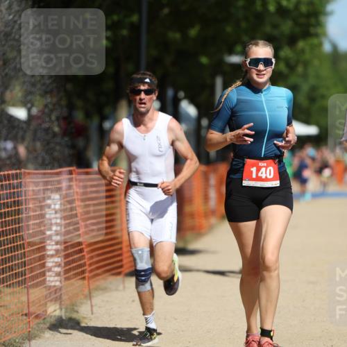07.09.2025 - 19. Norderstedt Triathlon Michael Strokosch http://msf.ph/oto/8804050 07.09.2025 12:35:42 Laufen 140, 697, 737, 1220 meine-sportfotos.de