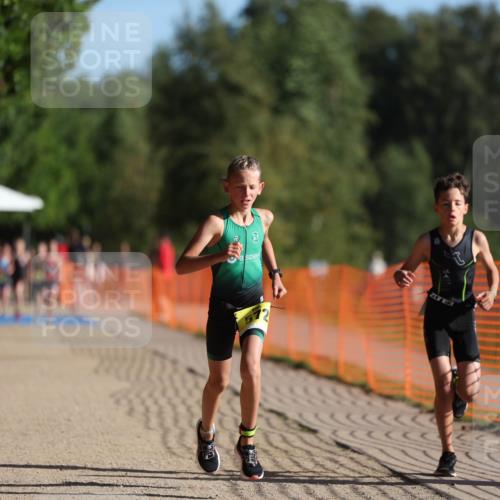 07.09.2025 - 19. Norderstedt Triathlon Michael Strokosch http://msf.ph/oto/8804199 07.09.2025 09:43:46 Laufen 568, 572 meine-sportfotos.de