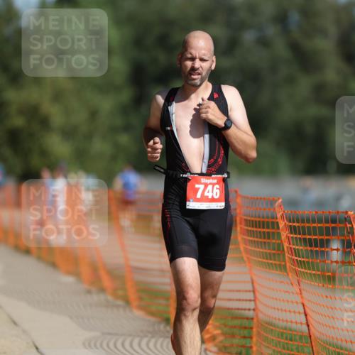 07.09.2025 - 19. Norderstedt Triathlon Michael Strokosch http://msf.ph/oto/8804341 07.09.2025 12:06:14 Laufen 746 meine-sportfotos.de