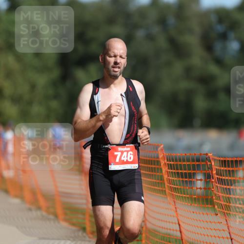 07.09.2025 - 19. Norderstedt Triathlon Michael Strokosch http://msf.ph/oto/8804346 07.09.2025 12:06:14 Laufen 746 meine-sportfotos.de