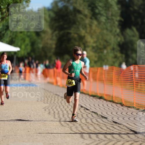 07.09.2025 - 19. Norderstedt Triathlon Michael Strokosch http://msf.ph/oto/8804419 07.09.2025 09:44:04 Laufen 563, 586, 587, 613 meine-sportfotos.de