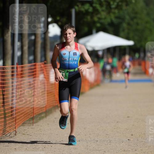 07.09.2025 - 19. Norderstedt Triathlon Michael Strokosch http://msf.ph/oto/8804512 07.09.2025 11:04:43 Laufen 100, 641 meine-sportfotos.de