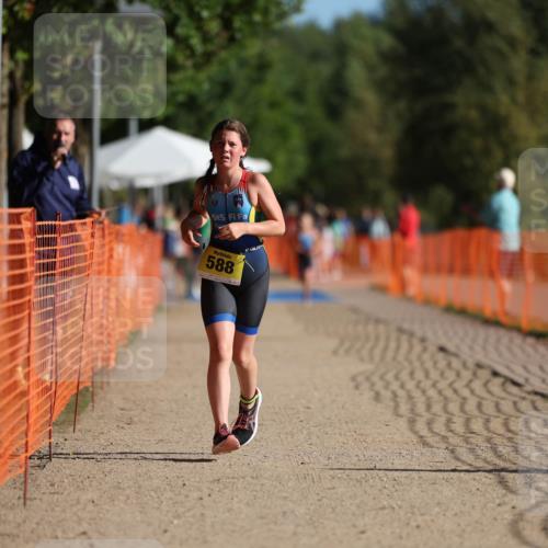 07.09.2025 - 19. Norderstedt Triathlon Michael Strokosch http://msf.ph/oto/8804522 07.09.2025 09:44:10 Laufen 587, 588 meine-sportfotos.de