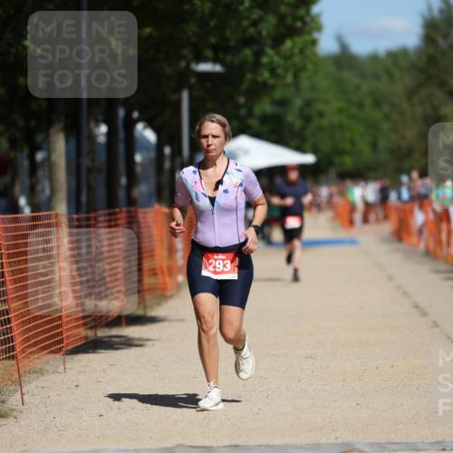 07.09.2025 - 19. Norderstedt Triathlon Michael Strokosch http://msf.ph/oto/8804541 07.09.2025 12:36:23 Laufen 227, 293, 1161 meine-sportfotos.de