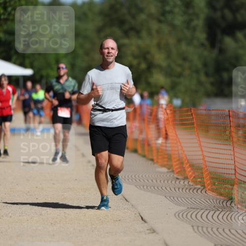 07.09.2025 - 19. Norderstedt Triathlon Michael Strokosch http://msf.ph/oto/8804567 07.09.2025 12:06:33 Laufen 801, 1395 meine-sportfotos.de