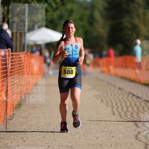 07.09.2025 - 19. Norderstedt Triathlon Michael Strokosch http://msf.ph/oto/8804568 07.09.2025 09:44:11 Laufen 587, 588 meine-sportfotos.de