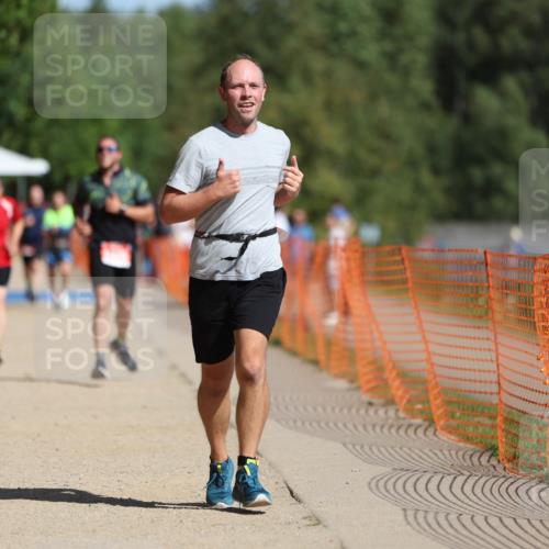 07.09.2025 - 19. Norderstedt Triathlon Michael Strokosch http://msf.ph/oto/8804582 07.09.2025 12:06:34 Laufen 801, 1395 meine-sportfotos.de