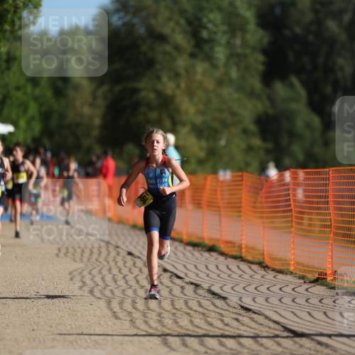 07.09.2025 - 19. Norderstedt Triathlon Michael Strokosch http://msf.ph/oto/8804585 07.09.2025 09:44:22 Laufen 566, 614 meine-sportfotos.de
