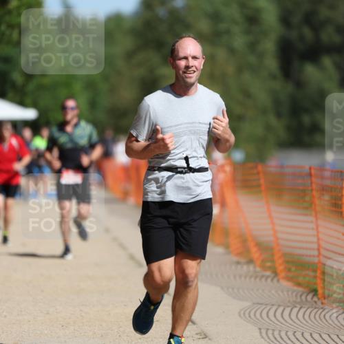 07.09.2025 - 19. Norderstedt Triathlon Michael Strokosch http://msf.ph/oto/8804596 07.09.2025 12:06:35 Laufen 801, 1229, 1395 meine-sportfotos.de