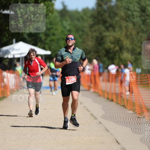 07.09.2025 - 19. Norderstedt Triathlon Michael Strokosch http://msf.ph/oto/8804635 07.09.2025 12:06:37 Laufen 801, 1229, 1395 meine-sportfotos.de