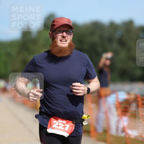 07.09.2025 - 19. Norderstedt Triathlon Michael Strokosch http://msf.ph/oto/8804678 07.09.2025 12:36:32 Laufen 227 meine-sportfotos.de