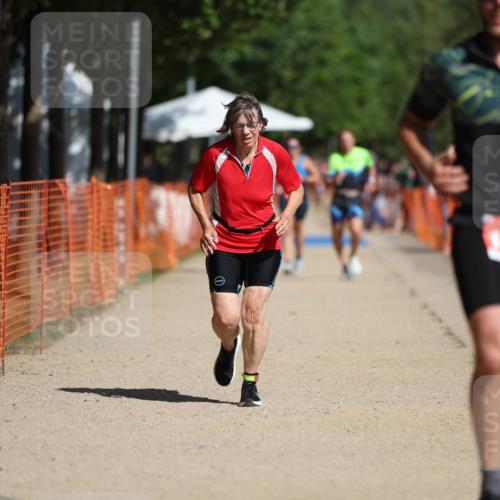 07.09.2025 - 19. Norderstedt Triathlon Michael Strokosch http://msf.ph/oto/8804697 07.09.2025 12:06:40 Laufen 801, 1229, 1395 meine-sportfotos.de