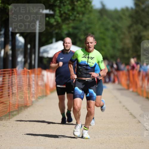 07.09.2025 - 19. Norderstedt Triathlon Michael Strokosch http://msf.ph/oto/8804741 07.09.2025 12:06:49 Laufen 190, 771, 1267 meine-sportfotos.de