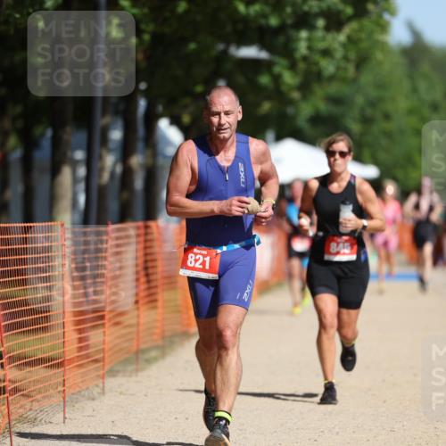07.09.2025 - 19. Norderstedt Triathlon Michael Strokosch http://msf.ph/oto/8804924 07.09.2025 12:07:12 Laufen 821, 845 meine-sportfotos.de