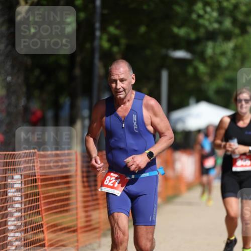 07.09.2025 - 19. Norderstedt Triathlon Michael Strokosch http://msf.ph/oto/8804942 07.09.2025 12:07:13 Laufen 821, 845 meine-sportfotos.de
