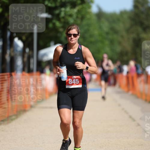 07.09.2025 - 19. Norderstedt Triathlon Michael Strokosch http://msf.ph/oto/8804970 07.09.2025 12:07:14 Laufen 821, 845 meine-sportfotos.de