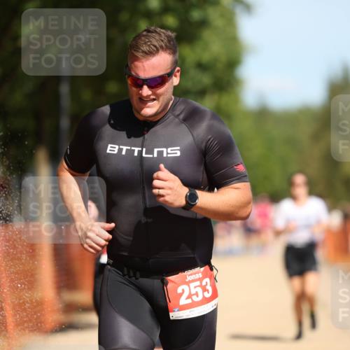 07.09.2025 - 19. Norderstedt Triathlon Michael Strokosch http://msf.ph/oto/8805000 07.09.2025 12:37:07 Laufen 253, 260, 280, 738, 861, 1244 meine-sportfotos.de