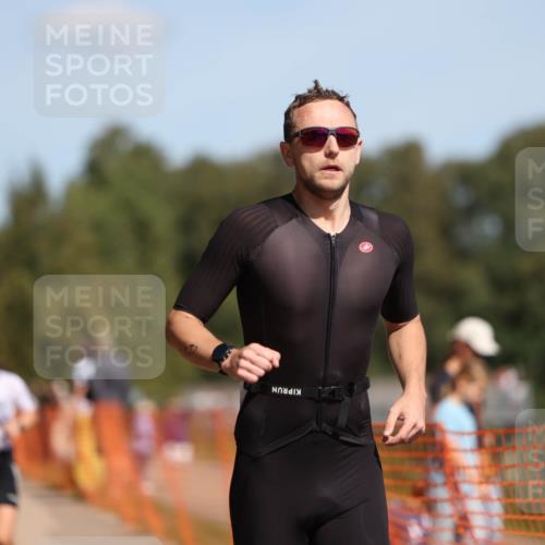 07.09.2025 - 19. Norderstedt Triathlon Michael Strokosch http://msf.ph/oto/8805006 07.09.2025 12:37:08 Laufen 253, 260, 280, 738, 861, 1244 meine-sportfotos.de