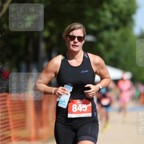 07.09.2025 - 19. Norderstedt Triathlon Michael Strokosch http://msf.ph/oto/8805017 07.09.2025 12:07:16 Laufen 821, 845 meine-sportfotos.de