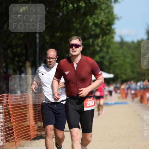 07.09.2025 - 19. Norderstedt Triathlon Michael Strokosch http://msf.ph/oto/8805091 07.09.2025 12:37:13 Laufen 280, 719, 738, 861, 1339 meine-sportfotos.de