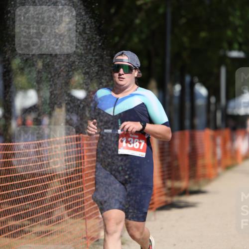 07.09.2025 - 19. Norderstedt Triathlon Michael Strokosch http://msf.ph/oto/8805250 07.09.2025 12:37:25 Laufen 1339, 1367 meine-sportfotos.de