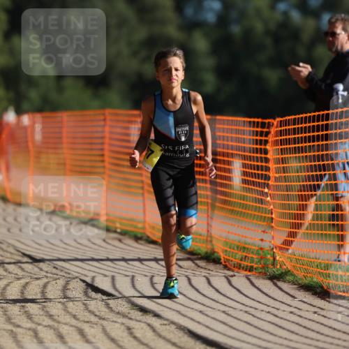 07.09.2025 - 19. Norderstedt Triathlon Michael Strokosch http://msf.ph/oto/8805260 07.09.2025 09:45:07 Laufen 567 meine-sportfotos.de