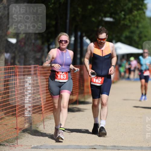 07.09.2025 - 19. Norderstedt Triathlon Michael Strokosch http://msf.ph/oto/8805326 07.09.2025 12:37:36 Laufen 162, 163, 192, 699, 761 meine-sportfotos.de