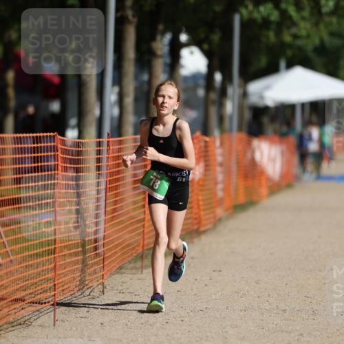 07.09.2025 - 19. Norderstedt Triathlon Michael Strokosch http://msf.ph/oto/8805394 07.09.2025 11:08:33 Laufen 78, 653 meine-sportfotos.de