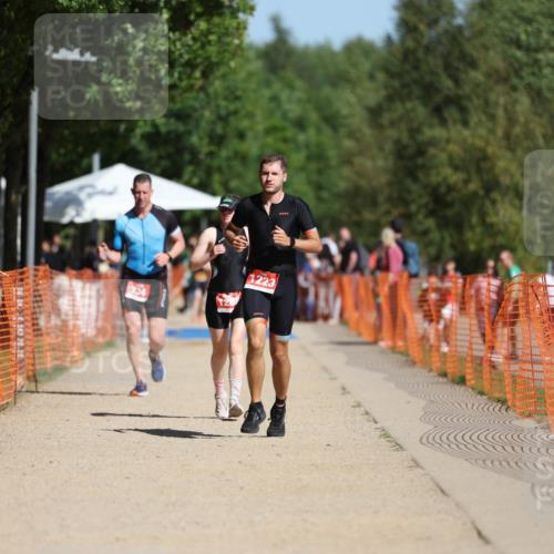 07.09.2025 - 19. Norderstedt Triathlon Michael Strokosch http://msf.ph/oto/8805406 07.09.2025 12:07:56 Laufen 734, 1223, 1257, 1288 meine-sportfotos.de