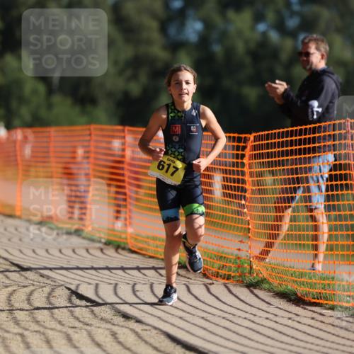 07.09.2025 - 19. Norderstedt Triathlon Michael Strokosch http://msf.ph/oto/8805464 07.09.2025 09:45:19 Laufen 592, 617 meine-sportfotos.de