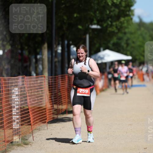 07.09.2025 - 19. Norderstedt Triathlon Michael Strokosch http://msf.ph/oto/8805500 07.09.2025 12:37:46 Laufen 259, 699 meine-sportfotos.de