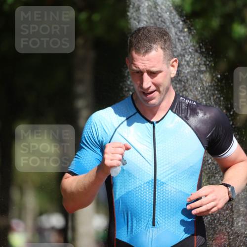 07.09.2025 - 19. Norderstedt Triathlon Michael Strokosch http://msf.ph/oto/8805574 07.09.2025 12:08:05 Laufen 734, 1223, 1288 meine-sportfotos.de