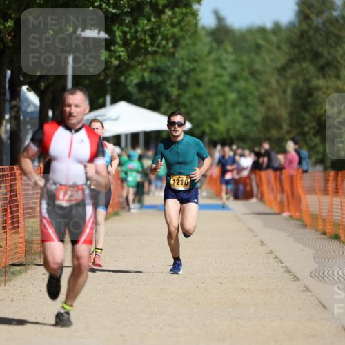 07.09.2025 - 19. Norderstedt Triathlon Michael Strokosch http://msf.ph/oto/8805628 07.09.2025 12:08:17 Laufen 1167, 1210, 1236 meine-sportfotos.de