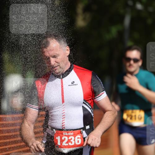 07.09.2025 - 19. Norderstedt Triathlon Michael Strokosch http://msf.ph/oto/8805711 07.09.2025 12:08:20 Laufen 1167, 1210, 1236 meine-sportfotos.de