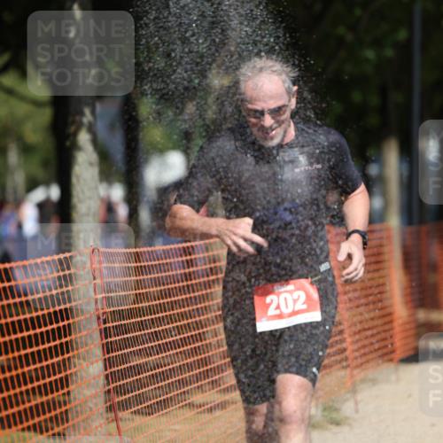 07.09.2025 - 19. Norderstedt Triathlon Michael Strokosch http://msf.ph/oto/8805773 07.09.2025 12:38:10 Laufen 136, 182, 202, 1378 meine-sportfotos.de