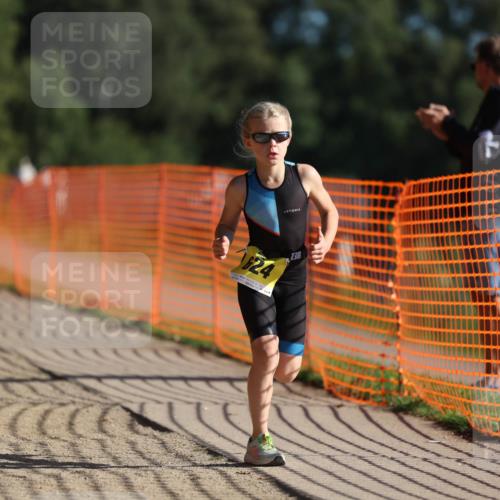07.09.2025 - 19. Norderstedt Triathlon Michael Strokosch http://msf.ph/oto/8805791 07.09.2025 09:45:52 Laufen 554, 574, 619, 624, 634 meine-sportfotos.de