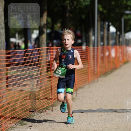 07.09.2025 - 19. Norderstedt Triathlon Michael Strokosch http://msf.ph/oto/8805864 07.09.2025 11:12:40 Laufen 85 meine-sportfotos.de