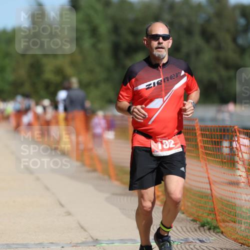 07.09.2025 - 19. Norderstedt Triathlon Michael Strokosch http://msf.ph/oto/8805865 07.09.2025 12:38:16 Laufen 182, 299, 1378 meine-sportfotos.de