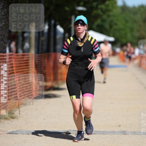07.09.2025 - 19. Norderstedt Triathlon Michael Strokosch http://msf.ph/oto/8805894 07.09.2025 12:38:20 Laufen 182, 299, 715 meine-sportfotos.de